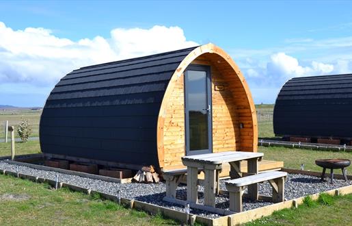 Baleshare Bothies bothy