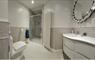 Sranndabhal B&B shower room